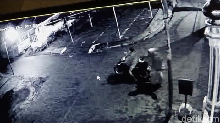 Rekaman CCTV maling tabung elpiji di Pasuruan.