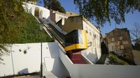 Kereta lift yang baru diresmikan terlihat di Lisbon, Portugal, Rabu (13/3/2024).