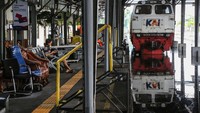 Banjir yang merendam stasiun dengan ketinggian air dari 30 cm - 100 cm akibat intensitas hujan tinggi sejak Rabu (13/3/2024) di daerah itu.  
