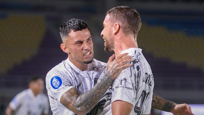 Stefano Lilipaly, Felipe Cadenazzi
