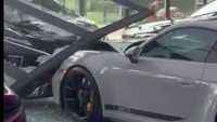Polisi: Pengemudi Xpander Minum Miras Sebelum Tabrak Porsche di Showroom