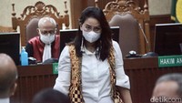 Para terdakwa telah terbukti secara sah dan meyakinkan menurut hukum bersalah melakukan tindak pidana korupsi secara bersama-sama dan berlanjut sebagaimana dalam dakwaan alternatif kedua Pasal 3 Jo Pasal 18 UU RI No 31 Tahun 1999 tentang Pemberantasan Tindak Pidana Korupsi sebagaimana telah diubah dengan UU No 20 Tahun 2001 tentang Perubahan Atas UU RI No 31 Tahun 1999 tentang Pemberantasan Tindak Pidana Korupsi jo Pasal 55 ayat 1 ke-1 KUHP jo Pasal 64 ayat 1 KUHP, kata ketua majelis hakim Asmudi dalam persidangan di PN Tipikor Jakarta, Jumat (15/3/2024).  