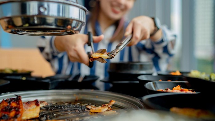 Banyakin Daging di AYCE Biar Nggak Rugi, Beneran Bikin Nggak Cepat Kenyang?