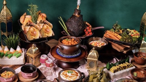 Buka Puasa dengan Nasi Tutug Oncom dan Lamb Kofta di Lantai 62 The Langham
