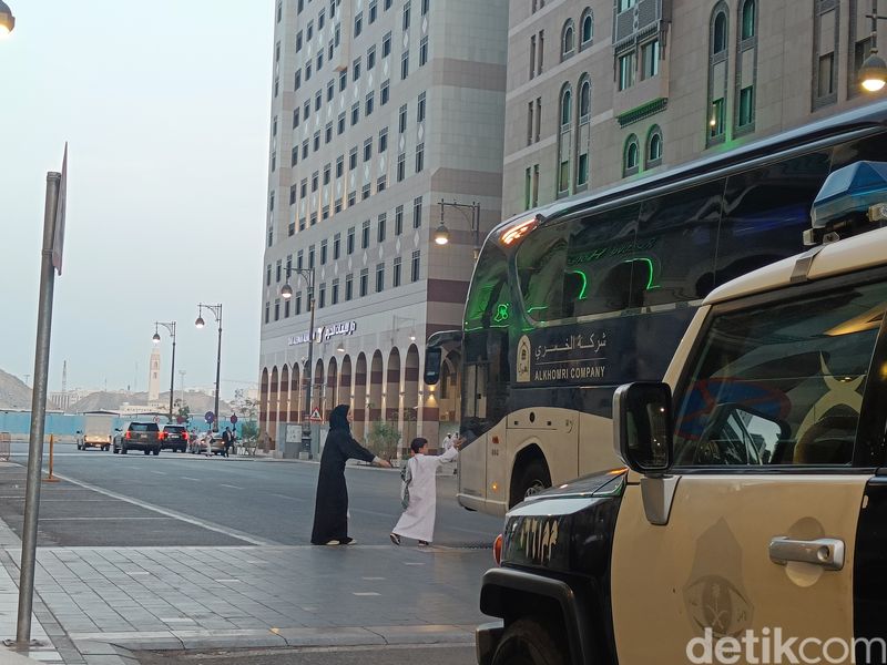Buka Puasa di Madinah