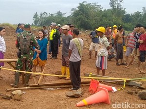 Warga Blokir Akses Pabrik Biang Banjir Bandang Pekalongan, Ini Tuntutannya