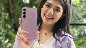 Inilah wujud Galaxy A35 5G. Foto: Adi Fida Rahman/detikINET