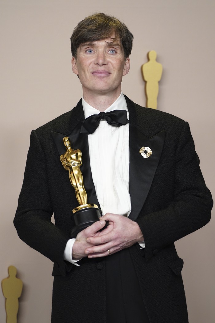 Cillian Murphy poses in the press room with the award for best performance by an actor in a leading role for 