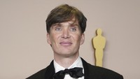 Viral Anak Aktor Cillian Murphy Disebut Kloningan Ayah, Gara-gara Foto Ini