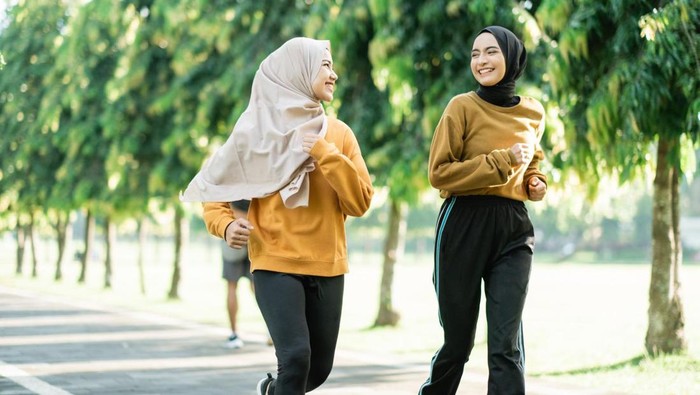 5 Tips Berpuasa Tetap Bugar & Produktivitas Terjaga