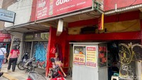 Ada kedai makan sederhana bernama Nasi Goreng Guan Tjo yang berada di Jalan Suryakencana,  yang pertama kali berdiri pada tahun 1965 silam.  Foto: detikFood