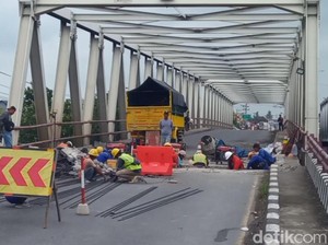 Jembatan Comal Pemalang Diperbaiki, Arus Lalu Lintas Dialihkan