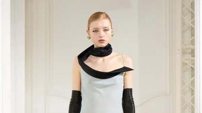 10 Koleksi Givenchy Fall/Winter 2024, Busana Elegan ala Parisian
