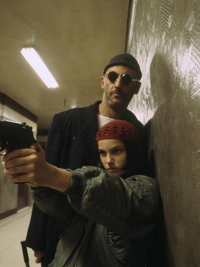 Leon American actress Natalie Portman and French actor Jean Reno on the set of the film Leon, directed by Luc Besson. (Photo by Patrick CAMBOULIVE/Sygma via Getty Images)