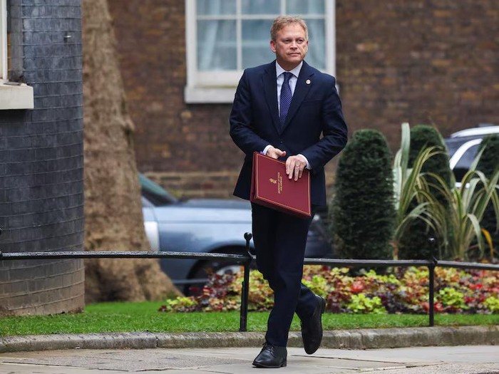 British Defence Secretary Grant Shapps walks to attend a cabinet meeting in London, Britain, March 6, 2024. REUTERS/Toby Melville/File Photo Purchase Licensing Rights