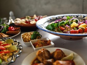 Ahli Gizi Bagikan Menu Sahur yang Bikin Energi Seharian On Terus