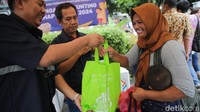 Frans menuturkan, secara keseluruhan penyaluran dilakukan di 7 provinsi dengan total penerima 1.446.089 KRS, di mana untuk Sumatera Utara terdapat 136.738 KRS, Jawa Barat 403.285 KRS, Jawa Tengah 345.514 KRS, Jawa Timur 374.197 KRS, Banten 92.654 KRS, Nusa Tenggara Timur 73.068 KRS dan Sulawesi Barat 20.633 KRS.     