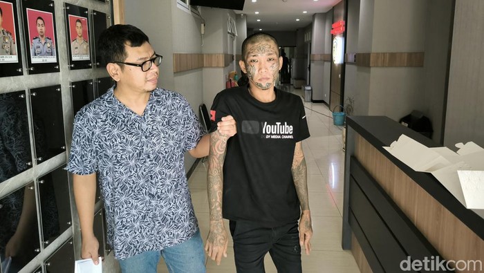 Pemuda Gresik nekat curi motor demi biaya nikah dengan LC warung kopi pangku berujung dibui