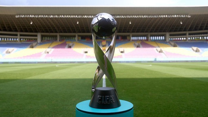 SURAKARTA, INDONESIA - DECEMBER 02: The FIFA U-17 World Cup Trophy is seen in the stadium prior to the FIFA U-17 World Cup Final match between Germany and France at Manahan Stadium on December 02, 2023 in Surakarta, Indonesia. (Photo by Alex Caparros - FIFA/FIFA via Getty Images,)