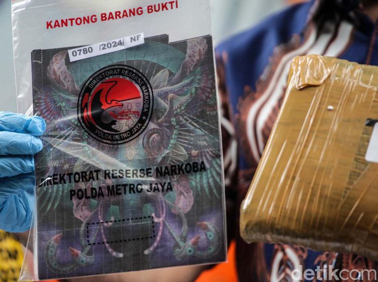 Polda Metro Amankan 2.500 Lembar Narkoba Kertas Happy LSD