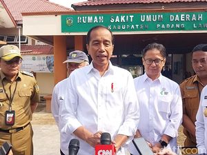 Cek RSUD Sibuhuan, Jokowi Sebut Dokter Spesialis Cukup-Gedung Perlu Diperbaiki