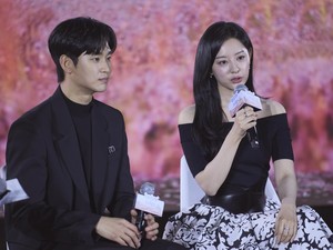 Adegan Must Watch Versi Pemain Drakor Queen of Tears