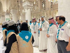 Saudi Rekrut 900 Relawan Pramuka untuk Layani Jemaah Masjidil Haram
