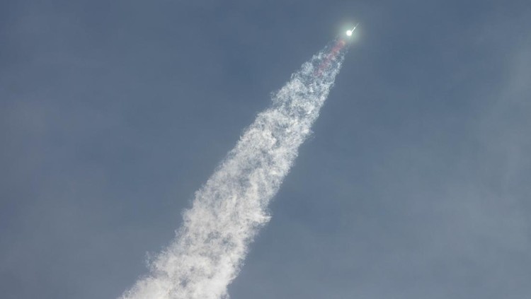 SpaceXs next-generation Starship spacecraft atop its powerful Super Heavy rocket lifts off on its third launch from the companys Boca Chica launchpad on an uncrewed test flight, near Brownsville, Texas, U.S. March 14, 2024. REUTERS/Joe Skipper