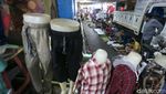 Salat Jumat di Tengah Lapak-lapak Pedagang