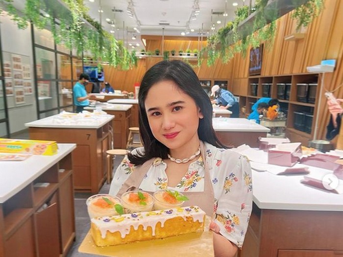 Serunya Tissa Biani Saat Nikmati Mie Goreng dan Sate Bareng Dul Jaelani