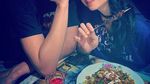 Serunya Tissa Biani Saat Nikmati Mie Goreng dan Sate Bareng Dul Jaelani