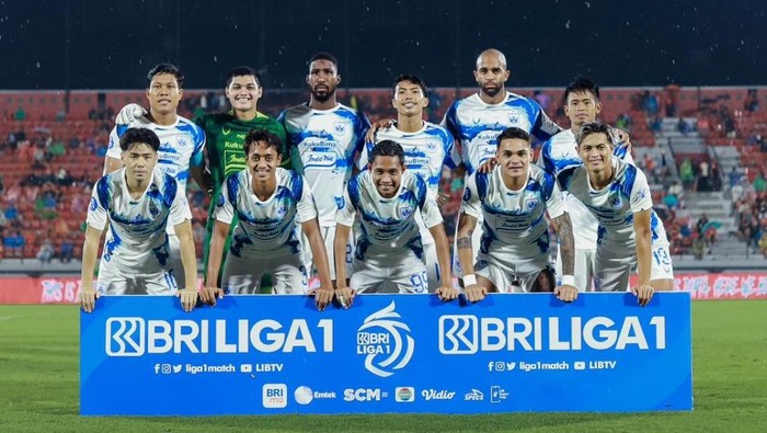Skuad PSIS Semarang dalam laga Liga 1 2023/2024.