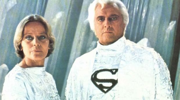 Penampilan Marlon Brando sebagai Jor-El di Superman: The Movie.