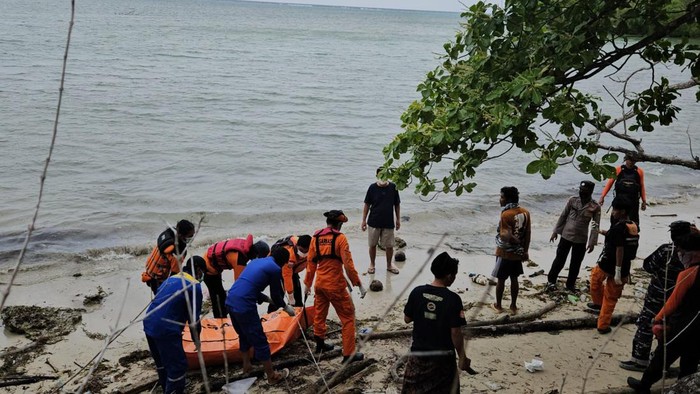 1 Kru KM Yuiee Jaya II yang tenggelam di Selayar ditemukan tewas. 20 lainnya masih hilang. Dokumen Basarnas Makassar
