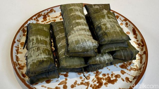 5 Tips Bikin Buras Khas Makassar yang Lembut Gurih