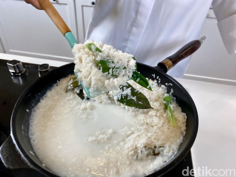 5 Tips Bikin Buras Khas Makassar yang Lembut Gurih