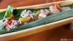 Ada Garang Asem hingga Nasi Bakar Cakalang di Resto ala Jawa Ini!