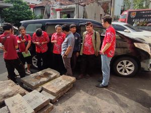 Viral Video Bongpay Tionghoa Jadi Tutup Selokan di Semarang, Ini Kata Lurah