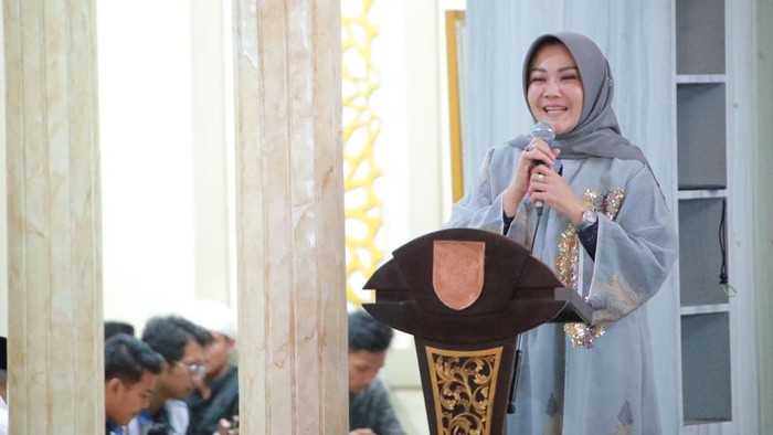 Bupati Klaten Sri Mulyani