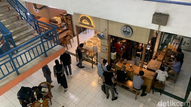 Dunia Kopi Pasar Santa