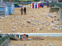 Foto Kelakuan Turis Bikin Tepok Jidat, Ada di Indonesia