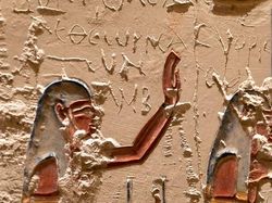 Foto Kelakuan Turis Bikin Tepok Jidat, Ada di Indonesia