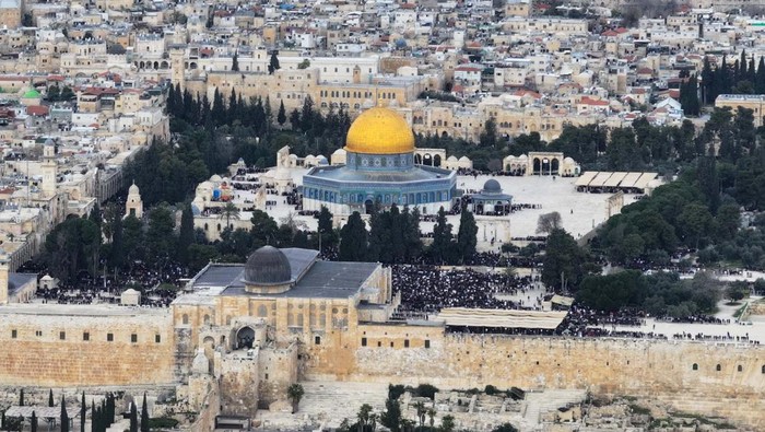 A drone view shows the Dome of the Rock on Al-Aqsa compound, also known to Jews as the Temple Mount, in Jerusalems Old City March 15, 2024. REUTERS/Ilan Rosenberg