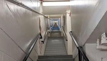 Tangga Di Hotel Ini Lurus Ke Depan 13 Lantai Tanpa Ada Peralihan Foto: Boredpanda