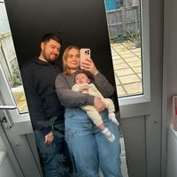 Dalam akun Instagram-nya, ia mengaku tinggal di Kent, Inggris dan berprofesi sebagai aktris. Sumber menyebut jika ia juga menjajal dunia tari. Foto: Instagram Jess Smith