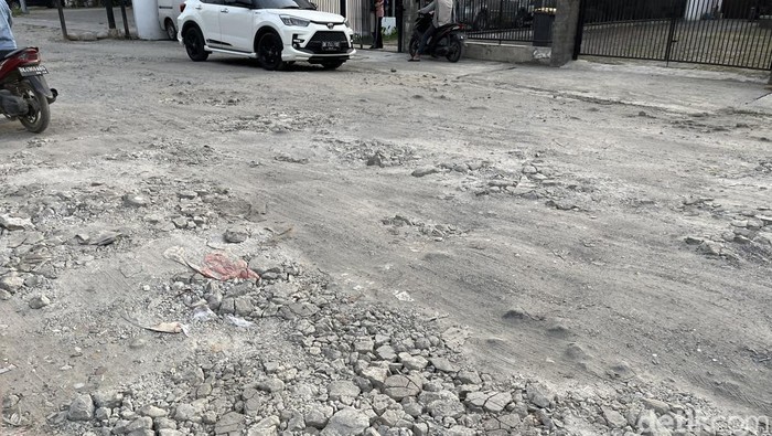 Kondisi Jalan Danau Marsabut, Kota Medan