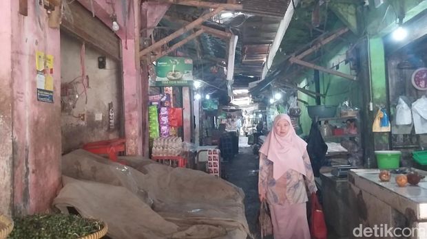 Lapuknya Bangunan Pasar Cigasong Di Tengah Pusaran Kasus Korupsi