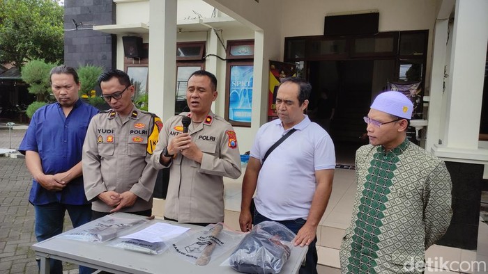 Konferensi pers polisi dan warga gagalkan perang sarung.