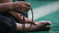 Di bulan Ramadan, masjid ini ramai dikunjungi.