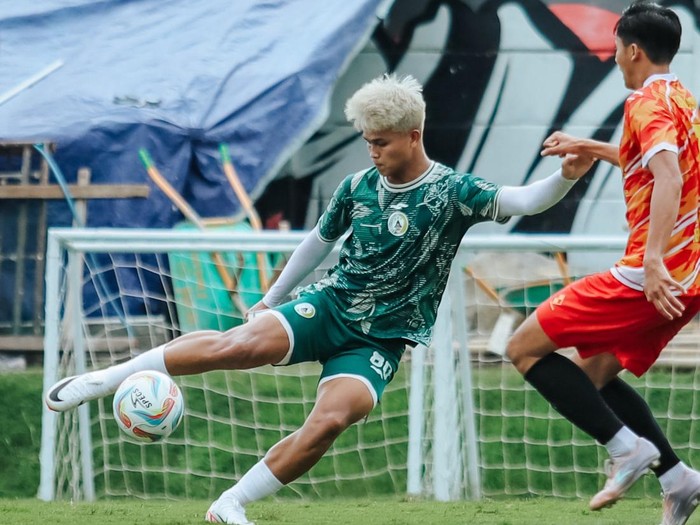 Penyerang PSS Sleman, Hokky Caraka